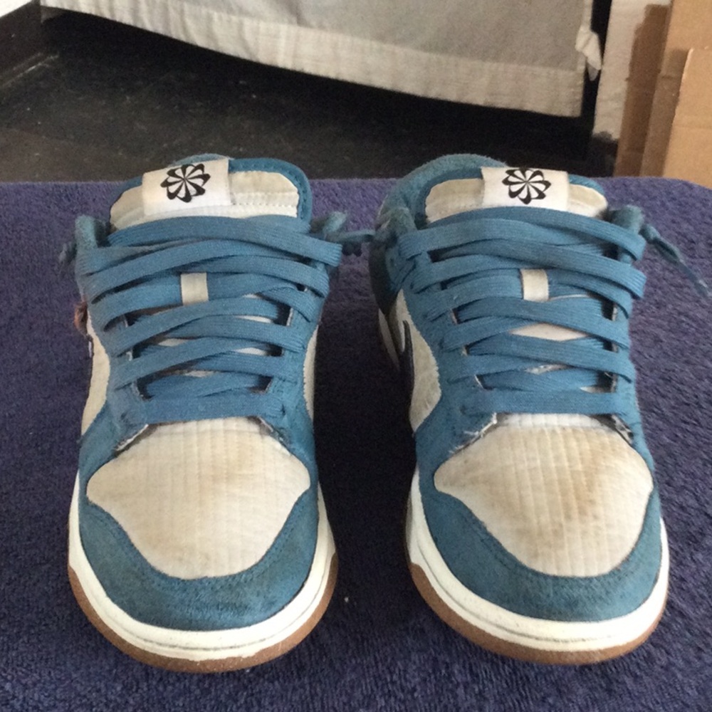 Blue and White Low-Top Sneakers with Floral Logo